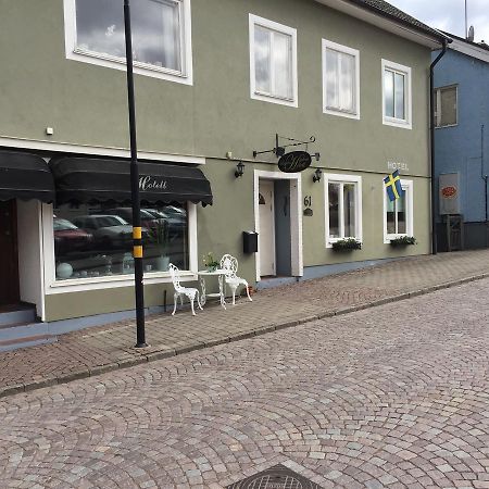 Hoejdens Lagprishotell Mönsterås Exterior foto